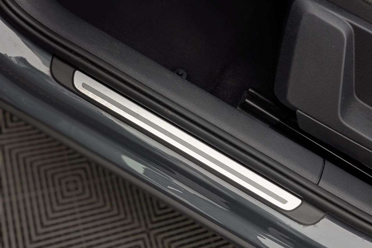 2018 AUDI Q2 2018 AUDI Q2