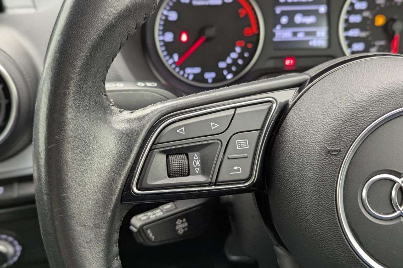 2018 AUDI Q2 2018 AUDI Q2