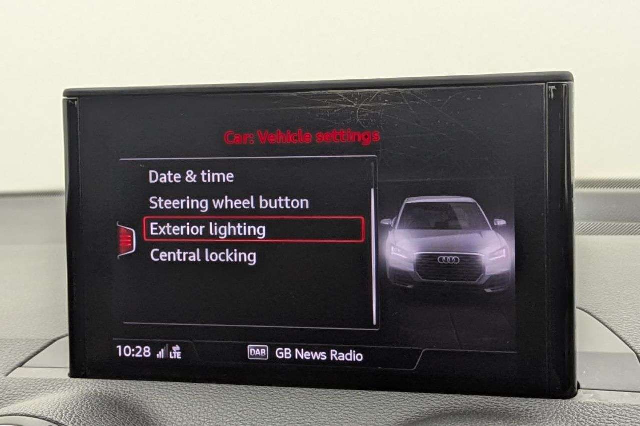 2018 AUDI Q2 2018 AUDI Q2