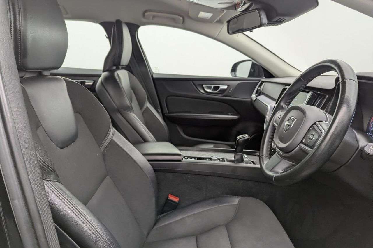 2019 VOLVO V60 2019 VOLVO V60