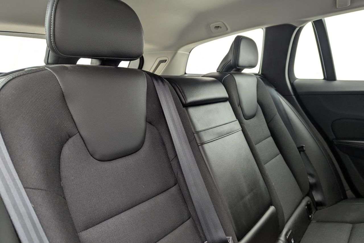 2019 VOLVO V60 2019 VOLVO V60