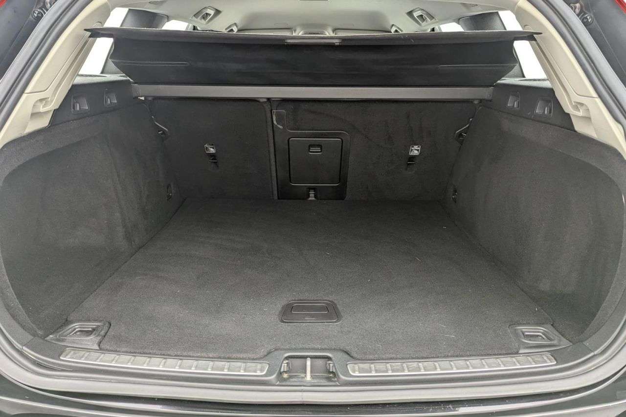 2019 VOLVO V60 2019 VOLVO V60