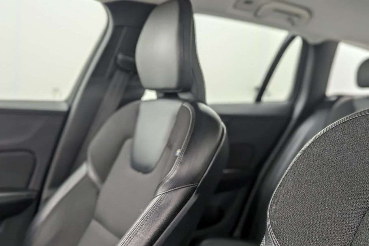 2019 VOLVO V60 2019 VOLVO V60