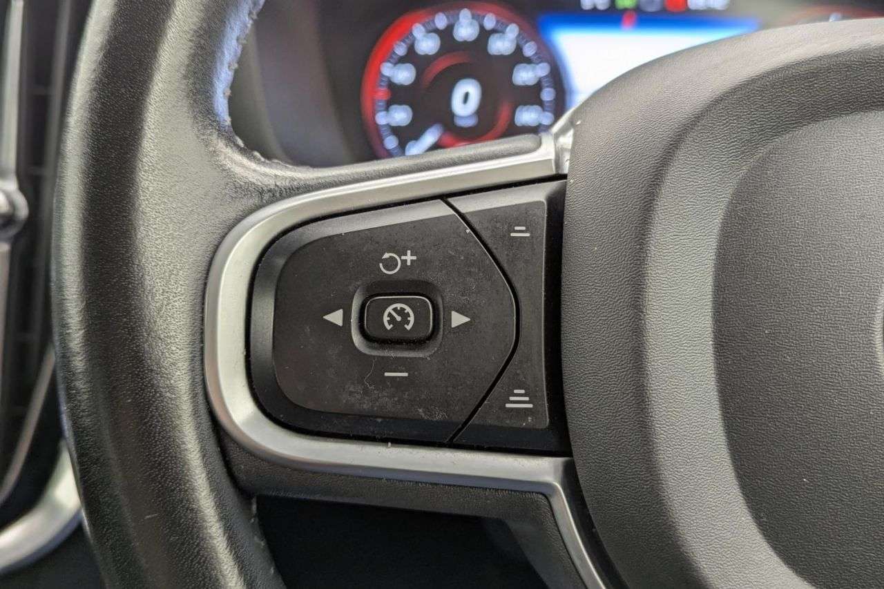 2019 VOLVO V60 2019 VOLVO V60