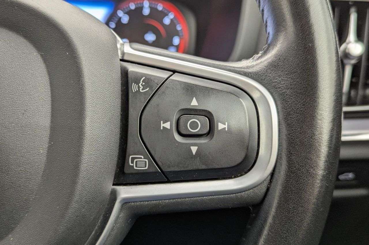 2019 VOLVO V60 2019 VOLVO V60