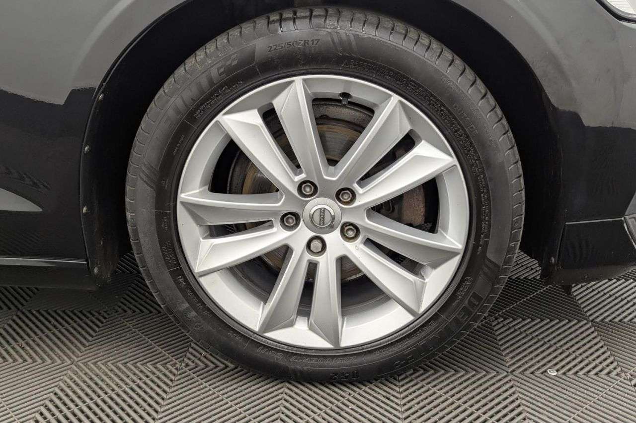 2019 VOLVO V60 2019 VOLVO V60