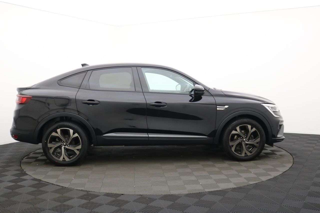 A 2022 RENAULT ARKANA 1.6 E-TECH r.s. line SUV 5dr Petrol Hybrid Auto 2WD Euro 6 (s/s) (145 bhp) A 2022 RENAULT ARKANA 1.6 E-TECH r.s. line SUV 5dr Petrol Hybrid Auto 2WD Euro 6 (s/s) (145 bhp)