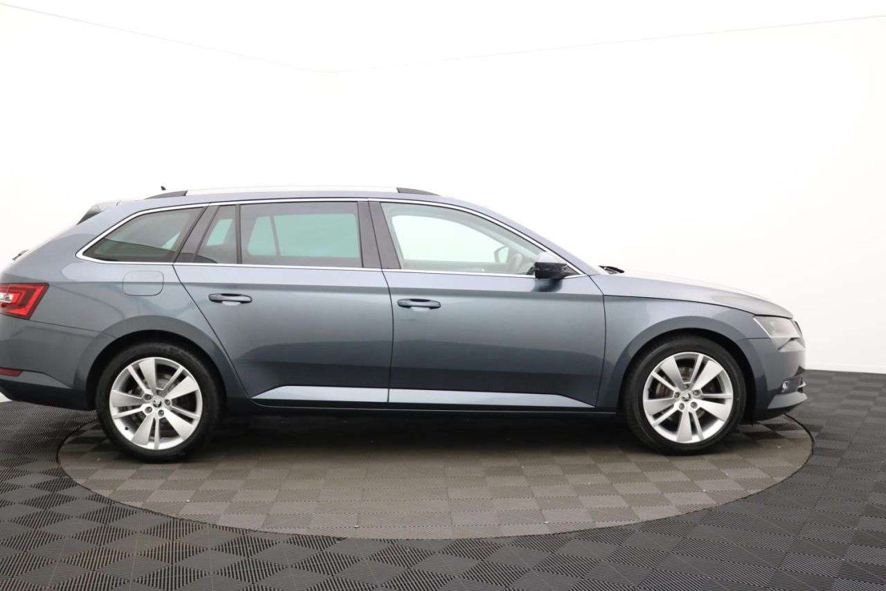 2017 SKODA SUPERB 2017 SKODA SUPERB
