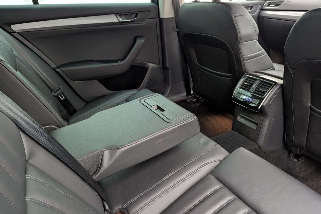 2017 SKODA SUPERB 2017 SKODA SUPERB