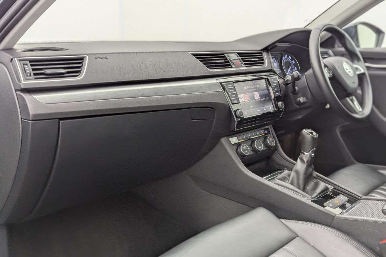 2017 SKODA SUPERB 2017 SKODA SUPERB