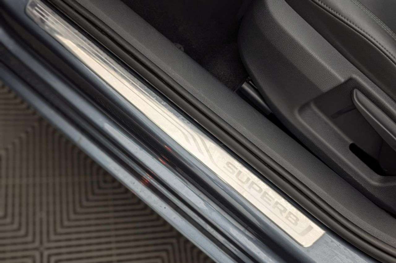 2017 SKODA SUPERB 2017 SKODA SUPERB