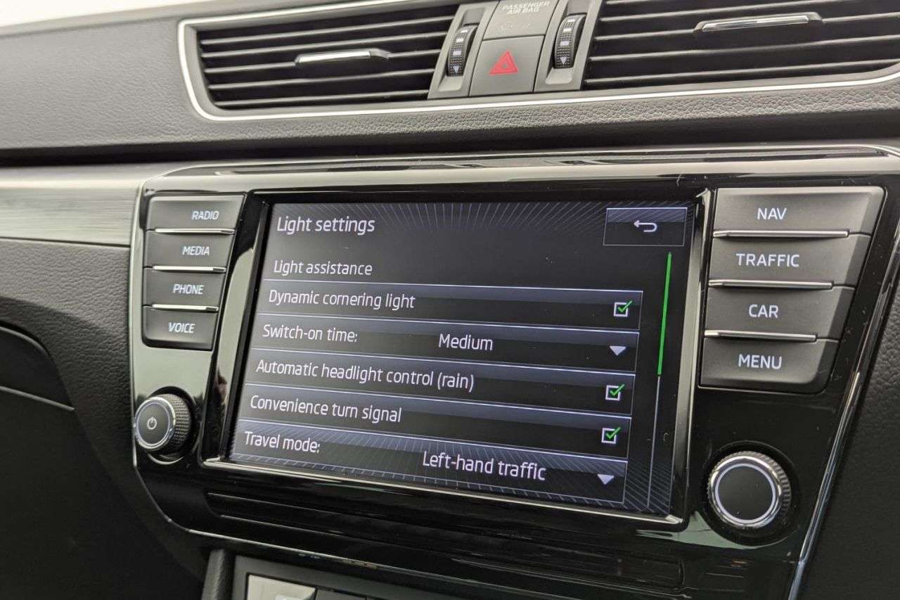 2017 SKODA SUPERB 2017 SKODA SUPERB