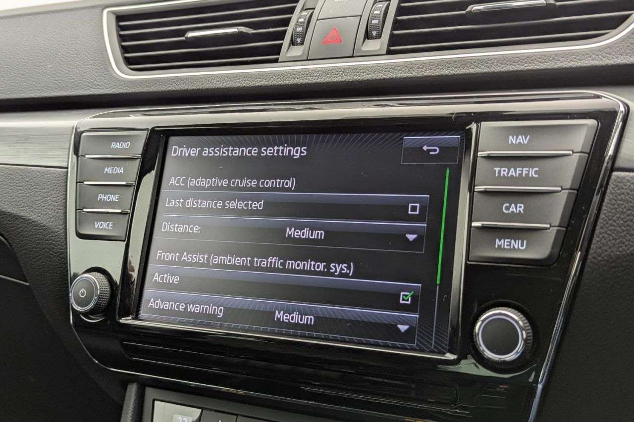 2017 SKODA SUPERB 2017 SKODA SUPERB