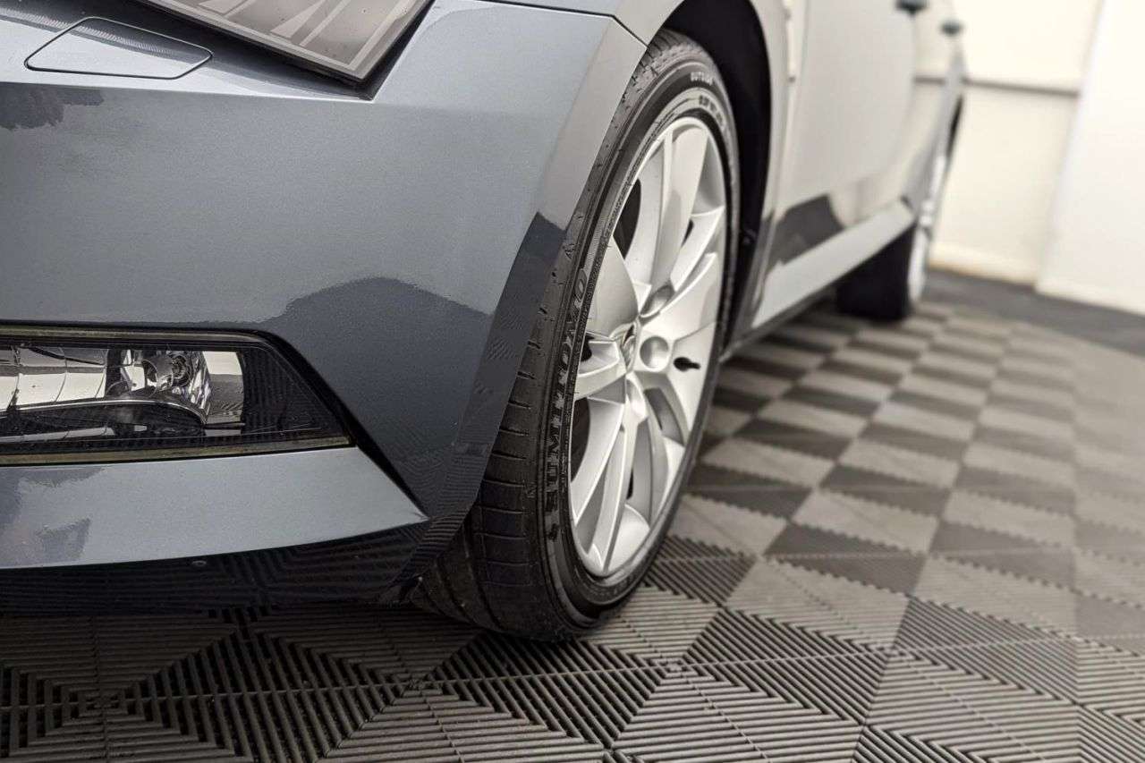 2017 SKODA SUPERB 2017 SKODA SUPERB