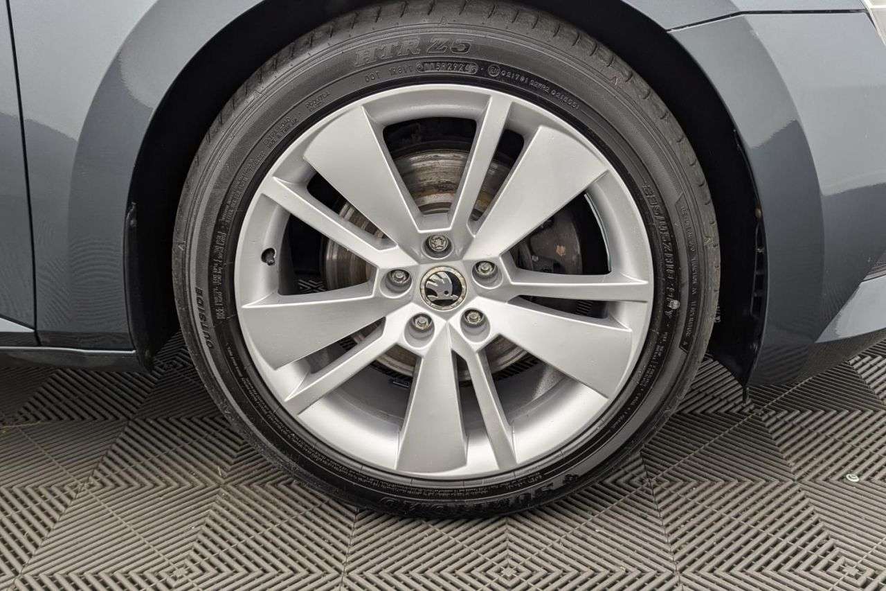 2017 SKODA SUPERB 2017 SKODA SUPERB