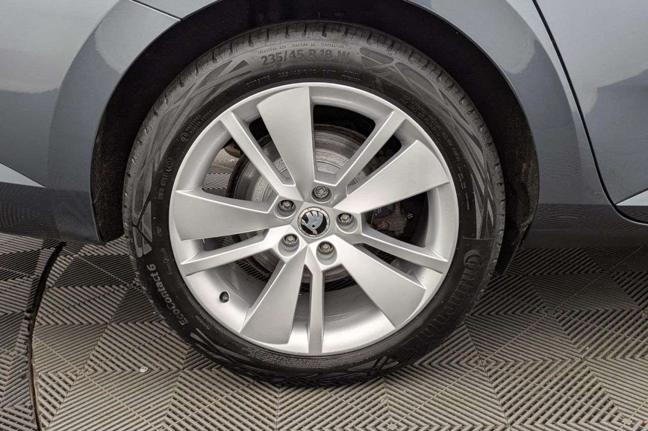 2017 SKODA SUPERB 2017 SKODA SUPERB