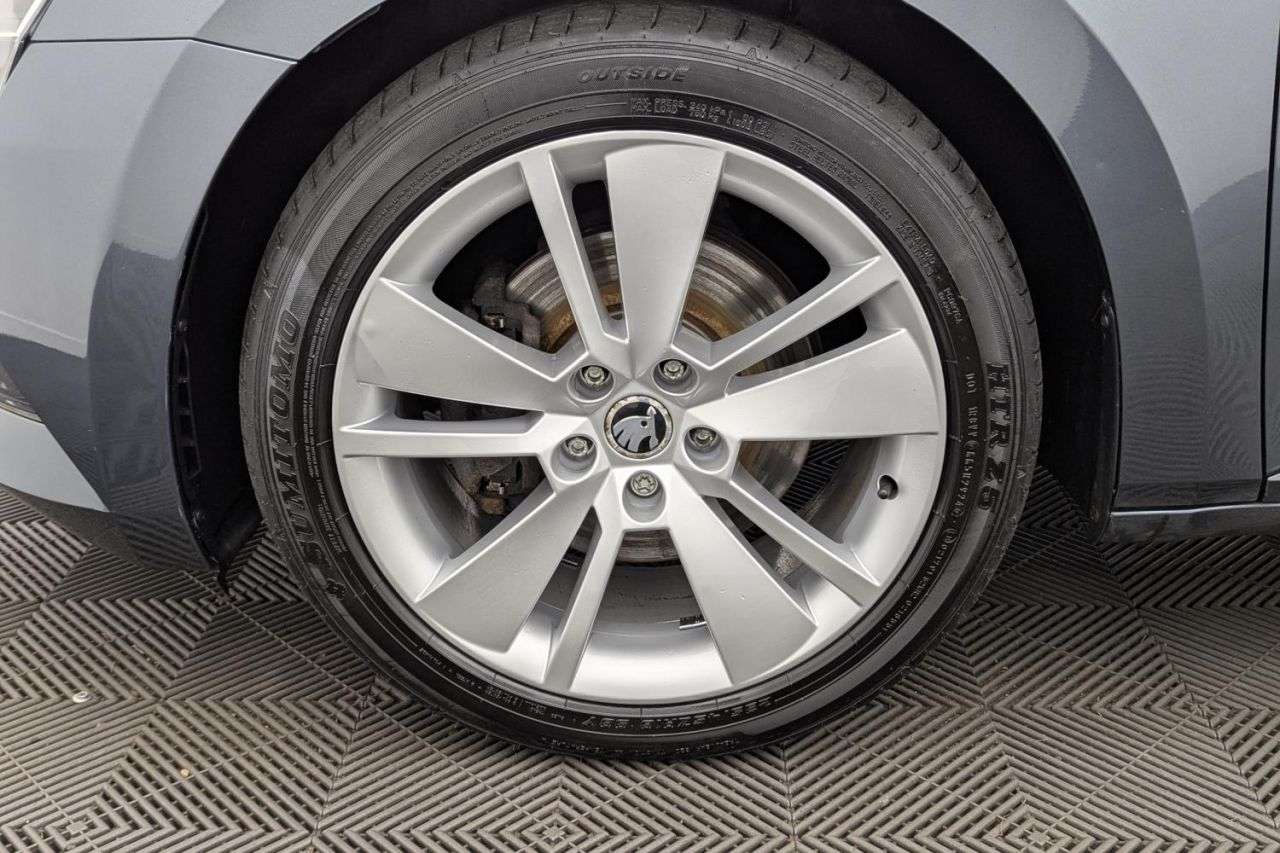 2017 SKODA SUPERB 2017 SKODA SUPERB