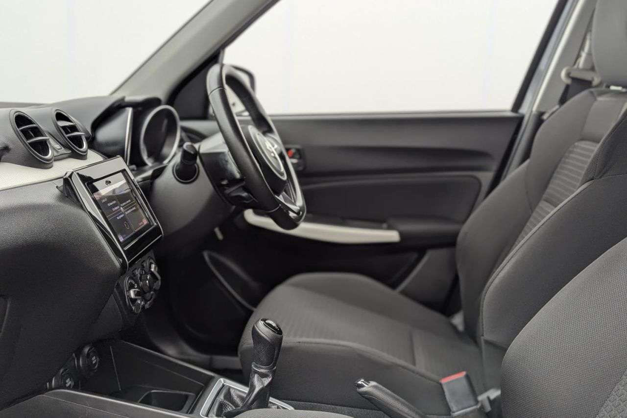 2018 SUZUKI SWIFT 2018 SUZUKI SWIFT