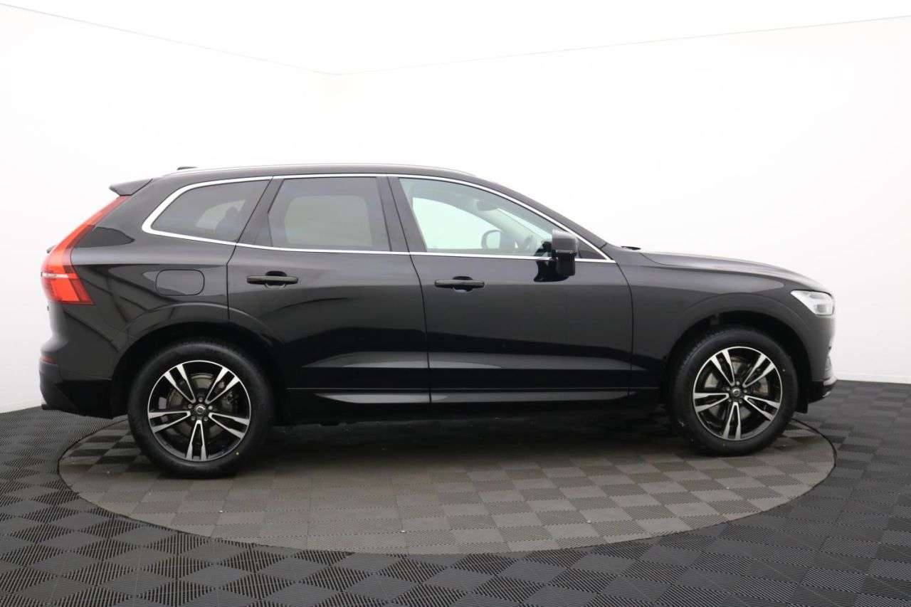 A 2019 VOLVO XC60 2.0 T4 Edition SUV 5dr Petrol Auto Euro 6 (s/s) (190 ps) Award Winning 5 St A 2019 VOLVO XC60 2.0 T4 Edition SUV 5dr Petrol Auto Euro 6 (s/s) (190 ps) Award Winning 5 St