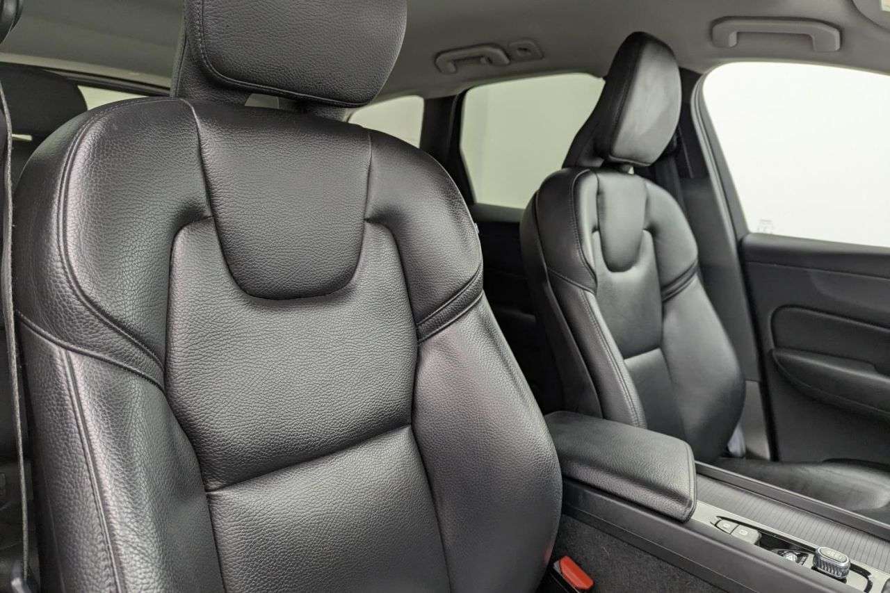 2019 VOLVO XC60 2019 VOLVO XC60