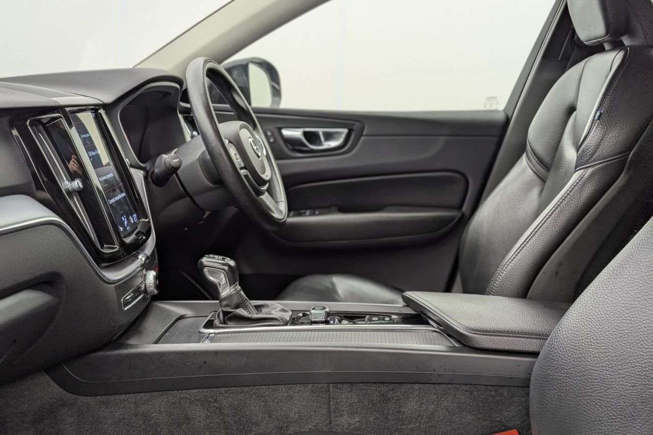 2019 VOLVO XC60 2019 VOLVO XC60