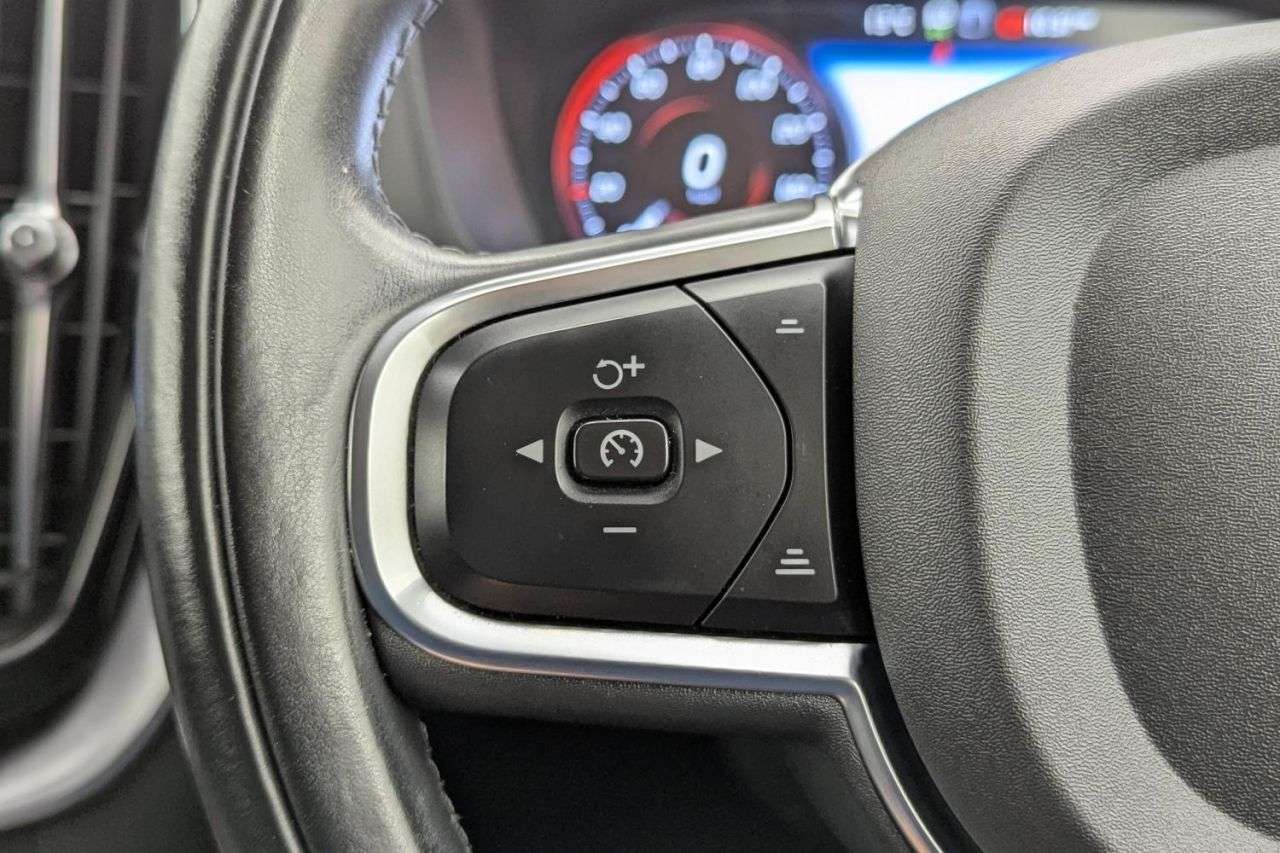 2019 VOLVO XC60 2019 VOLVO XC60