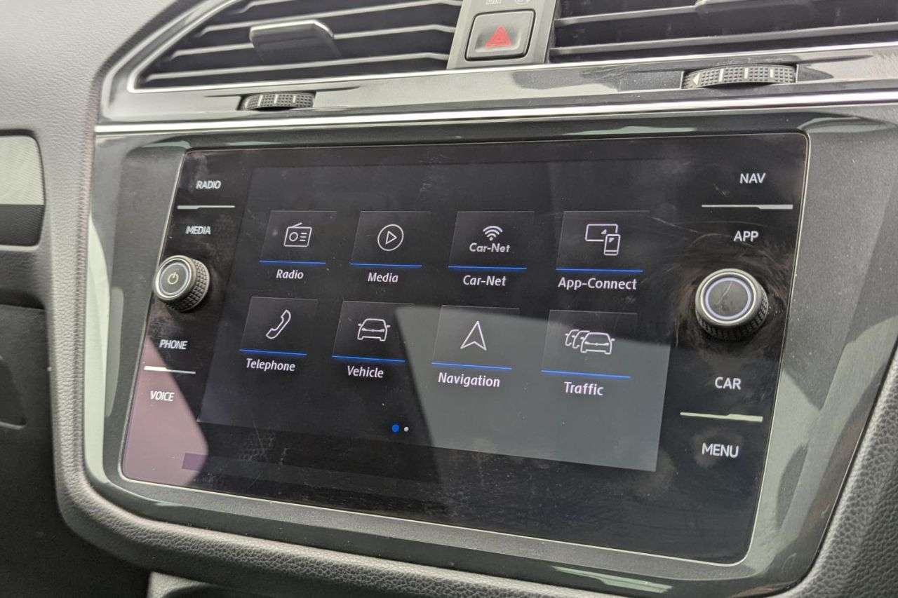 2018 VOLKSWAGEN TIGUAN 2018 VOLKSWAGEN TIGUAN