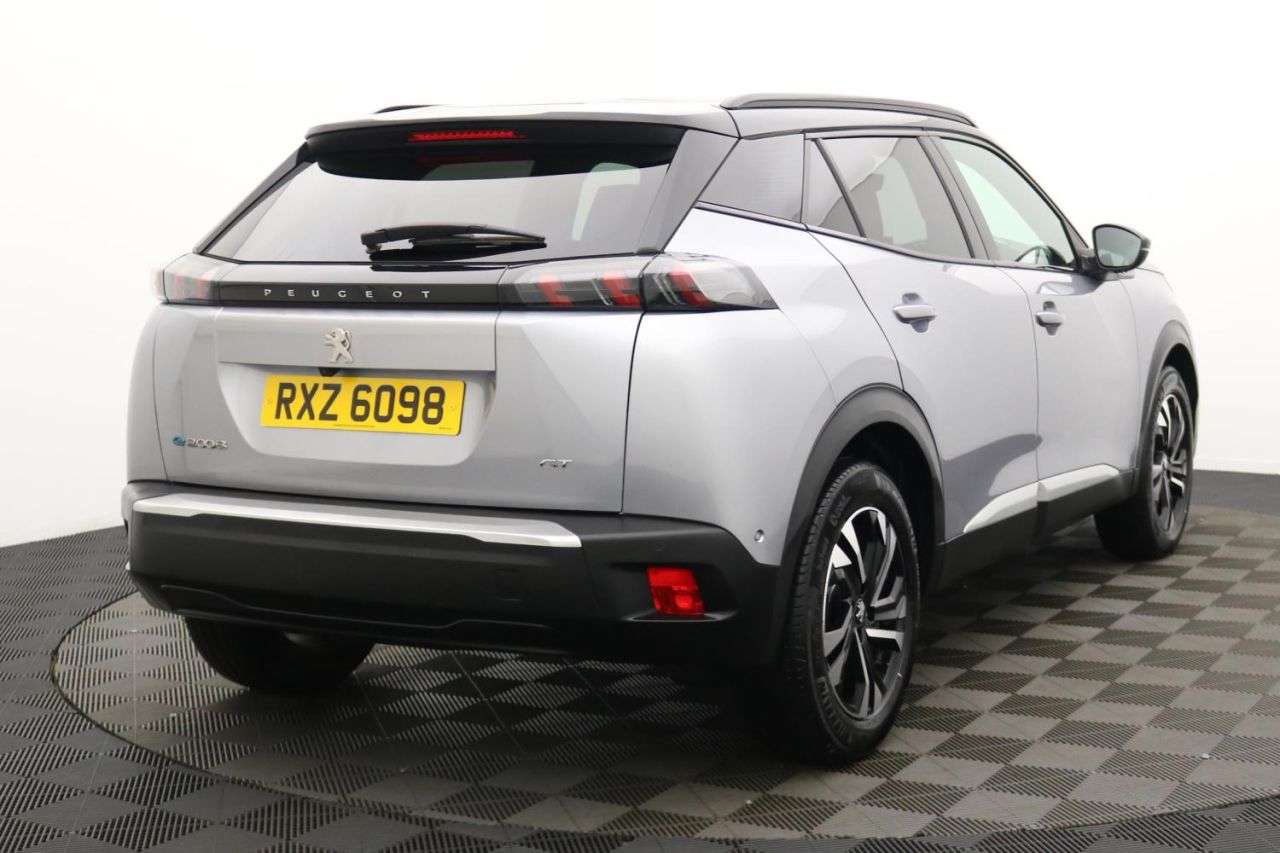 2022 PEUGEOT E-2008 2022 PEUGEOT E-2008