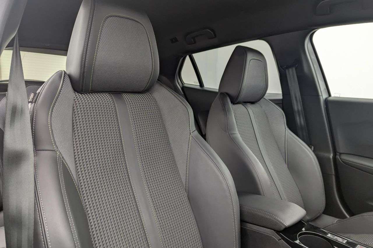 2022 PEUGEOT E-2008 2022 PEUGEOT E-2008