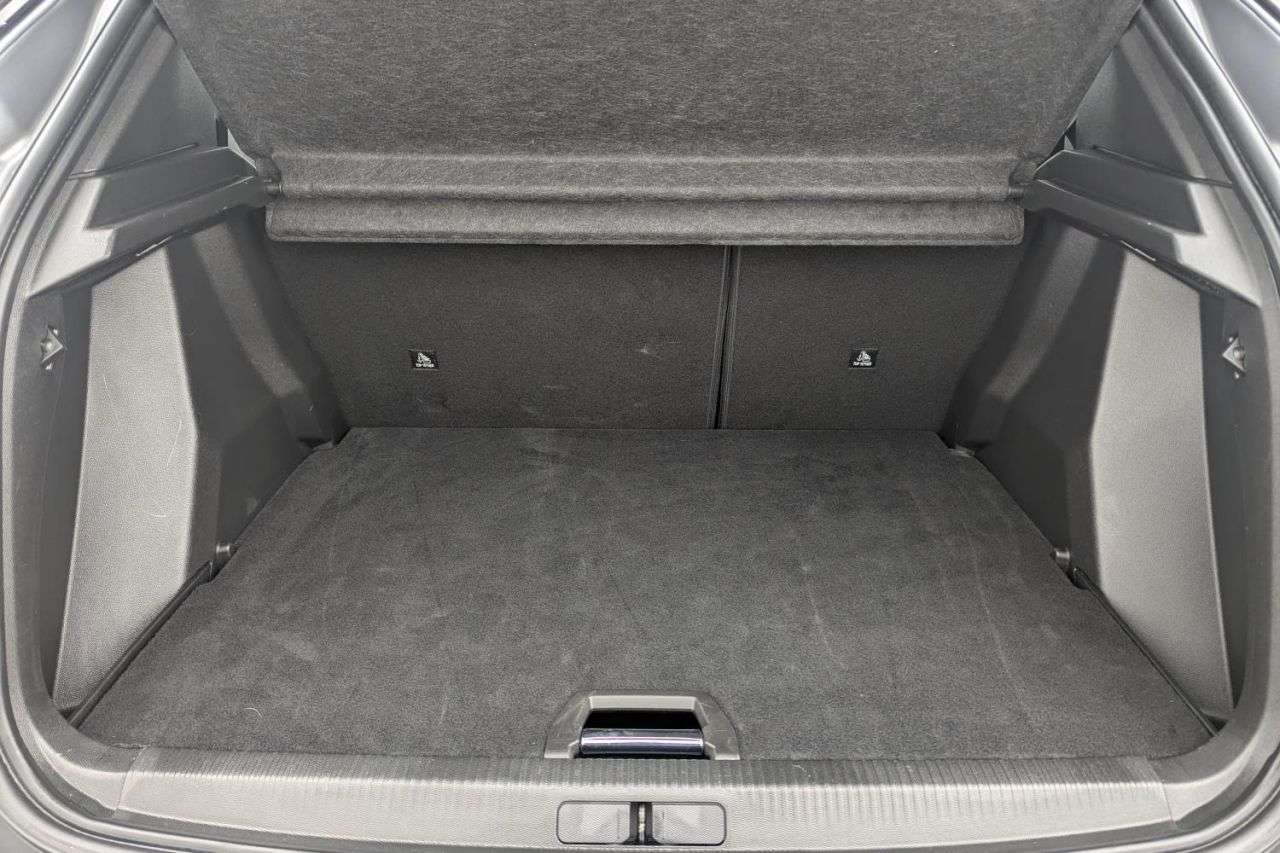 2022 PEUGEOT E-2008 2022 PEUGEOT E-2008