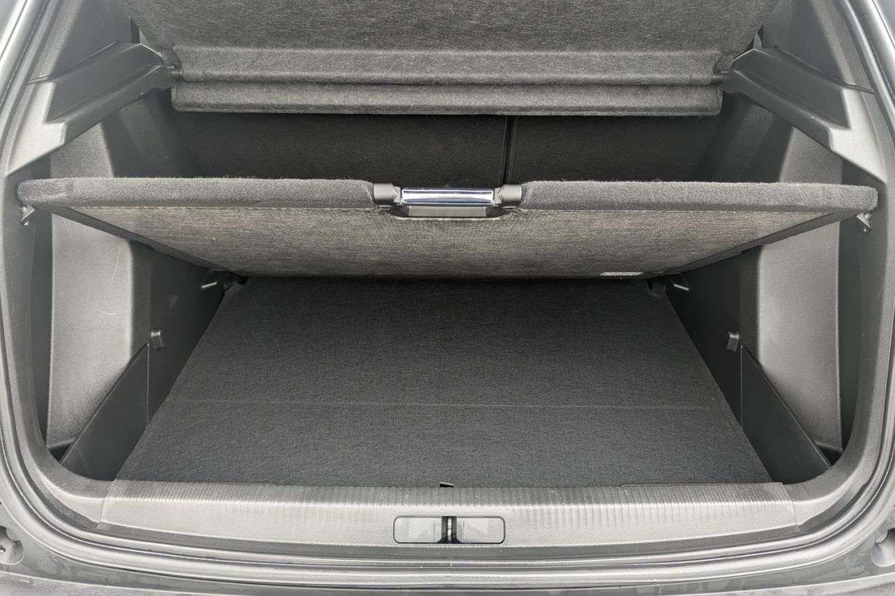 2022 PEUGEOT E-2008 2022 PEUGEOT E-2008