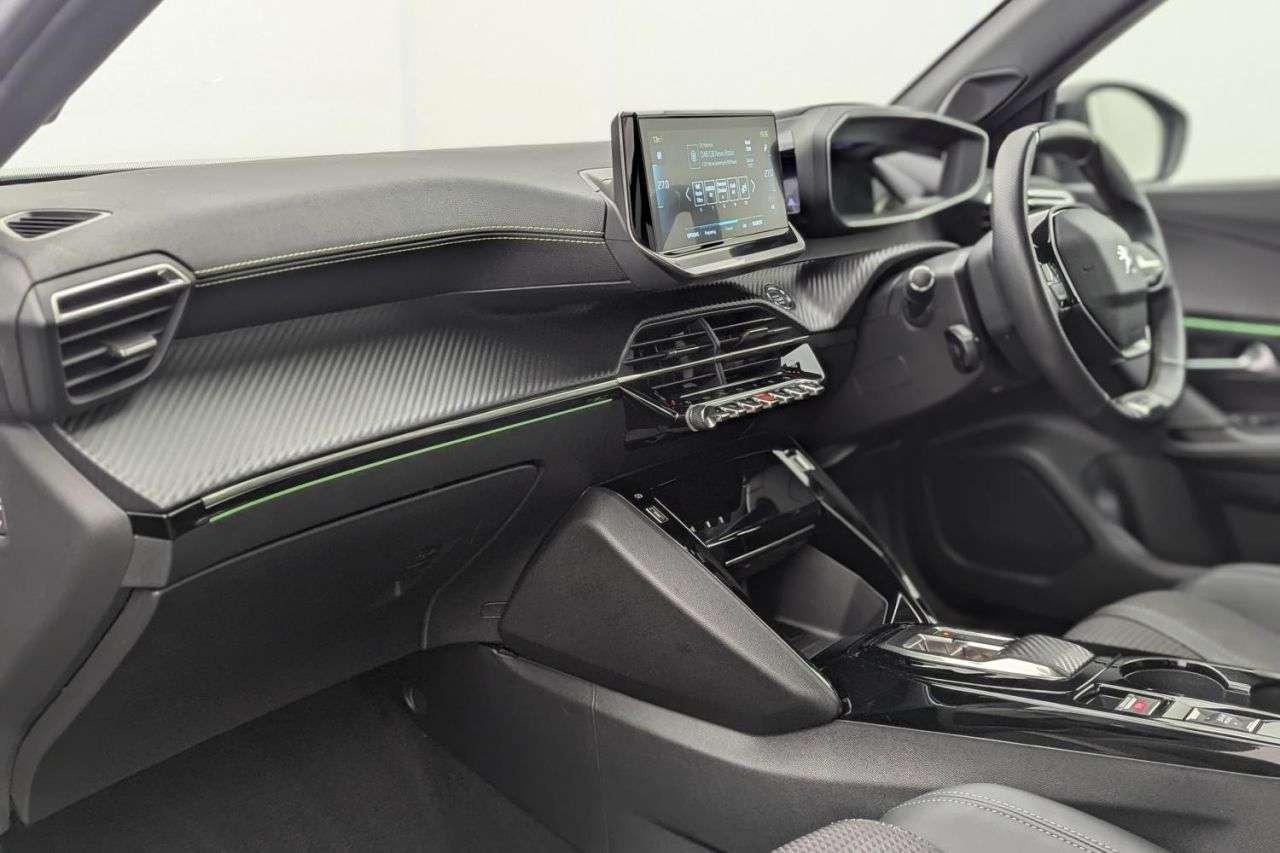 2022 PEUGEOT E-2008 2022 PEUGEOT E-2008