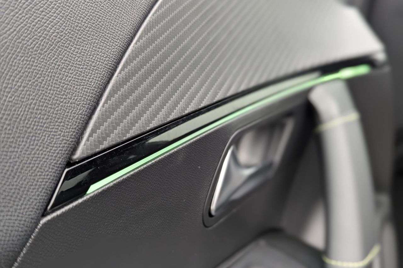 2022 PEUGEOT E-2008 2022 PEUGEOT E-2008