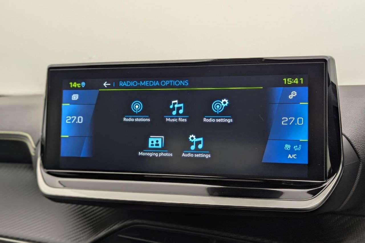 2022 PEUGEOT E-2008 2022 PEUGEOT E-2008