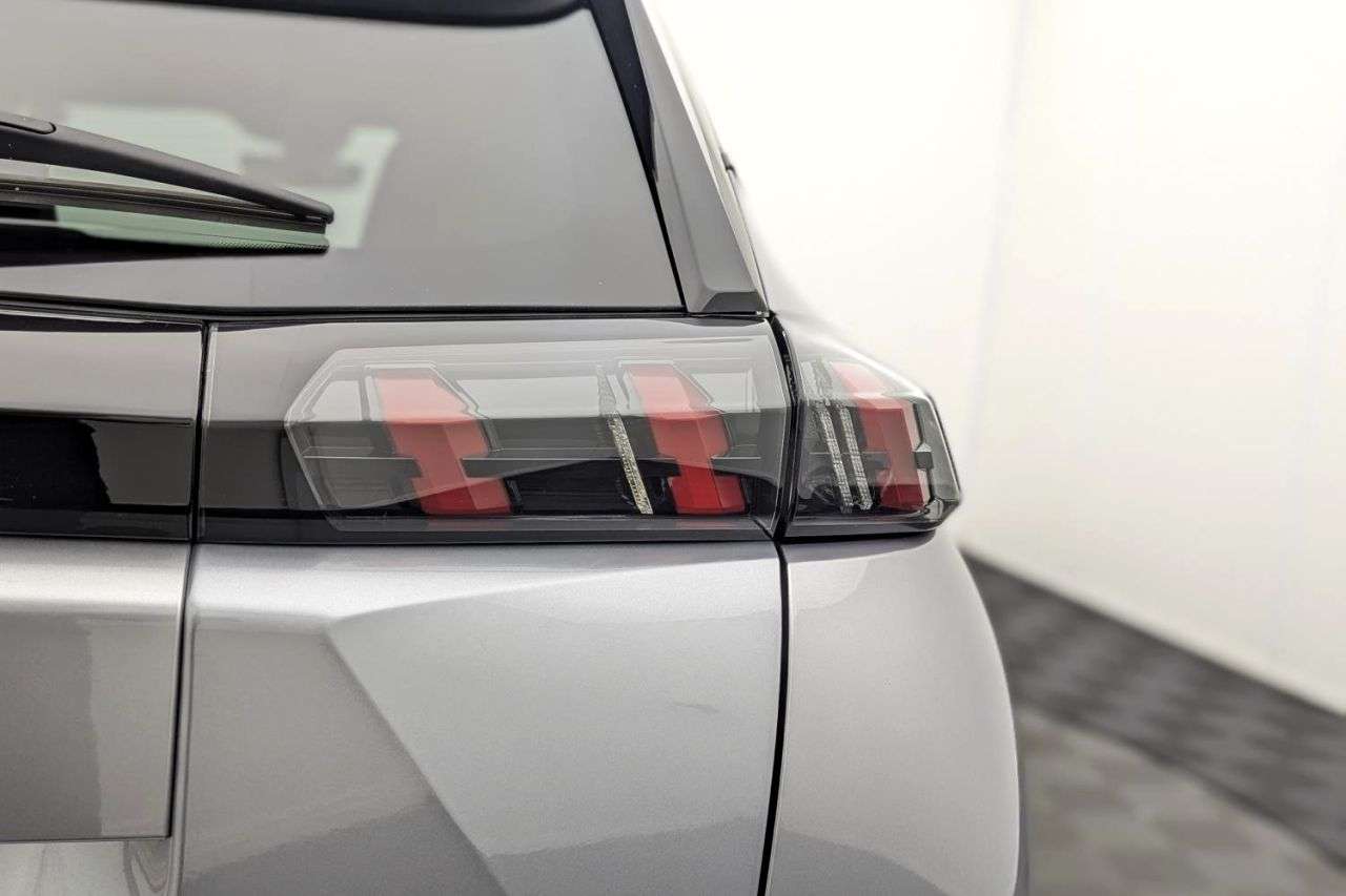 2022 PEUGEOT E-2008 2022 PEUGEOT E-2008