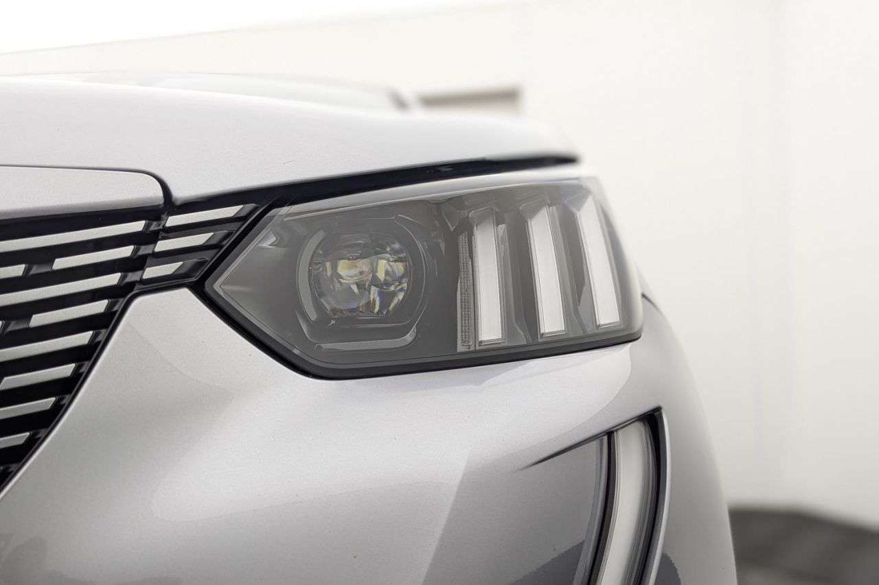 2022 PEUGEOT E-2008 2022 PEUGEOT E-2008