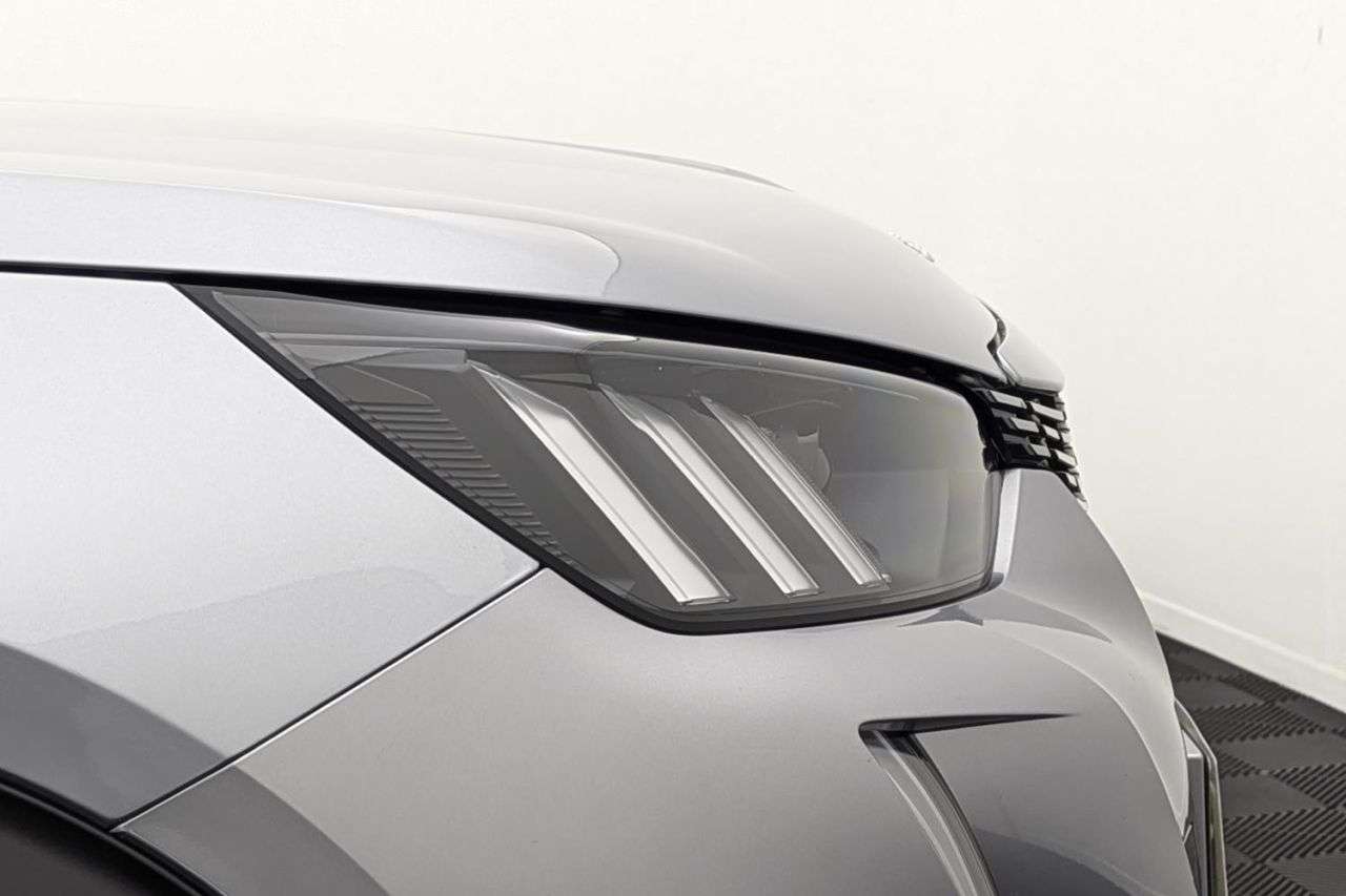 2022 PEUGEOT E-2008 2022 PEUGEOT E-2008