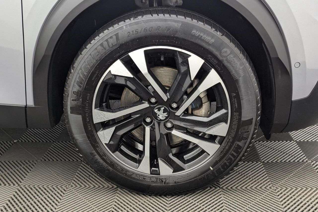 2022 PEUGEOT E-2008 2022 PEUGEOT E-2008