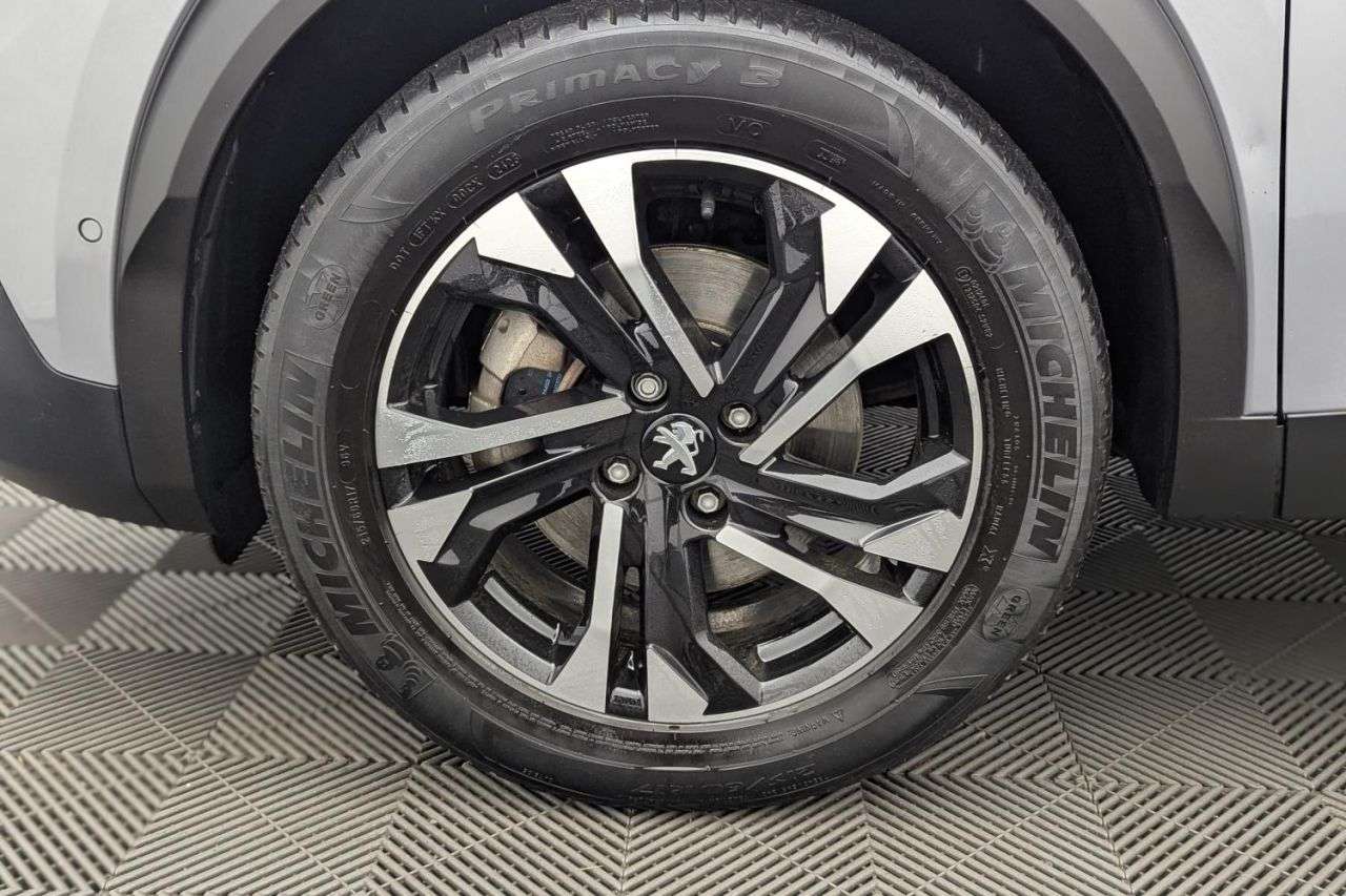 2022 PEUGEOT E-2008 2022 PEUGEOT E-2008