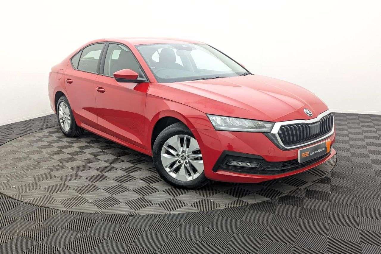 A 2020 SKODA OCTAVIA 2.0 TDI SE Technology Hatchback 5dr Diesel Manual Euro 6 (s/s) (116 ps) Awa A 2020 SKODA OCTAVIA 2.0 TDI SE Technology Hatchback 5dr Diesel Manual Euro 6 (s/s) (116 ps) Awa