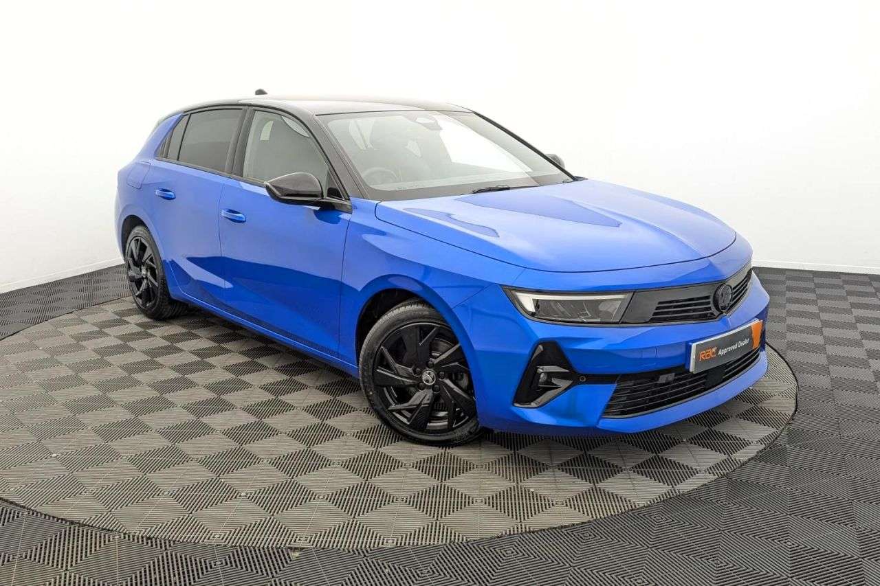 A 2022 VAUXHALL ASTRA 1.2 Turbo GS Line Hatchback 5dr Petrol Manual Euro 6 (s/s) (130 ps) Award W A 2022 VAUXHALL ASTRA 1.2 Turbo GS Line Hatchback 5dr Petrol Manual Euro 6 (s/s) (130 ps) Award W