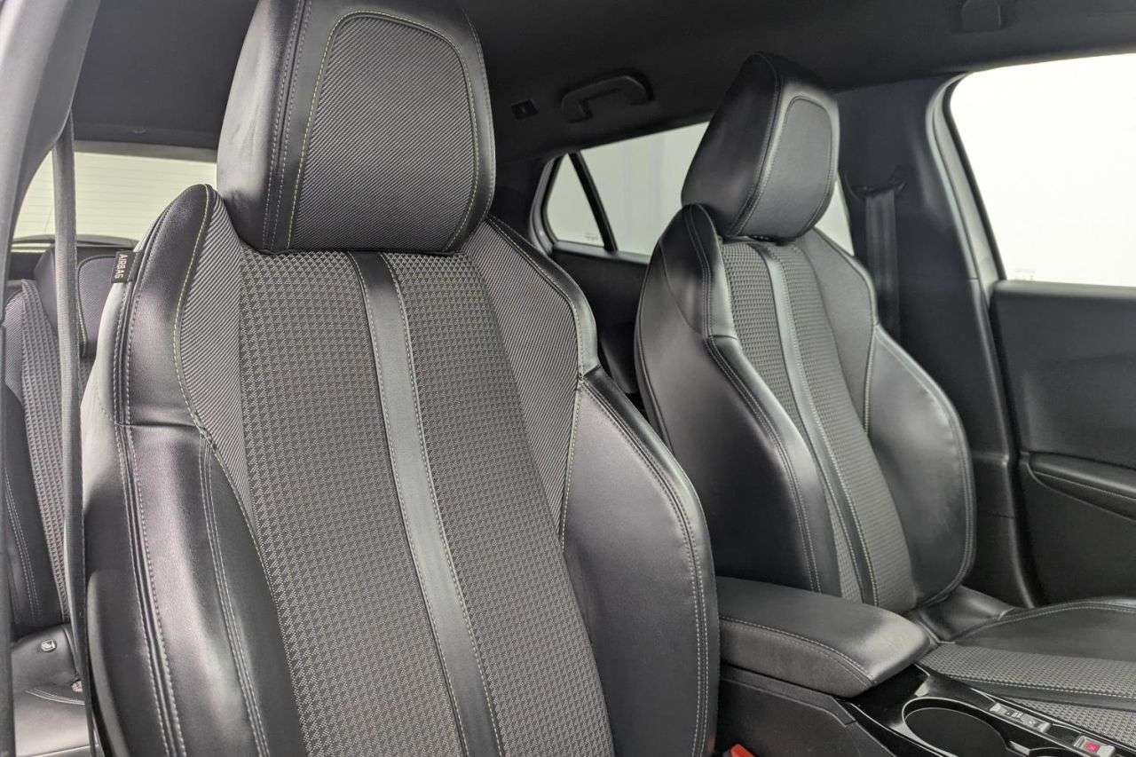 2021 PEUGEOT E-2008 2021 PEUGEOT E-2008