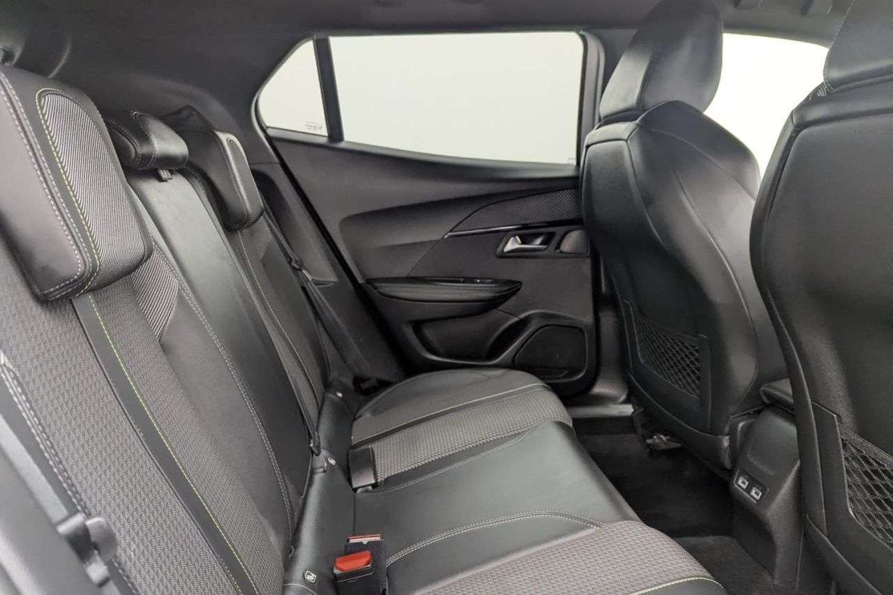 2021 PEUGEOT E-2008 2021 PEUGEOT E-2008