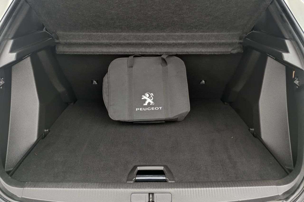 2021 PEUGEOT E-2008 2021 PEUGEOT E-2008