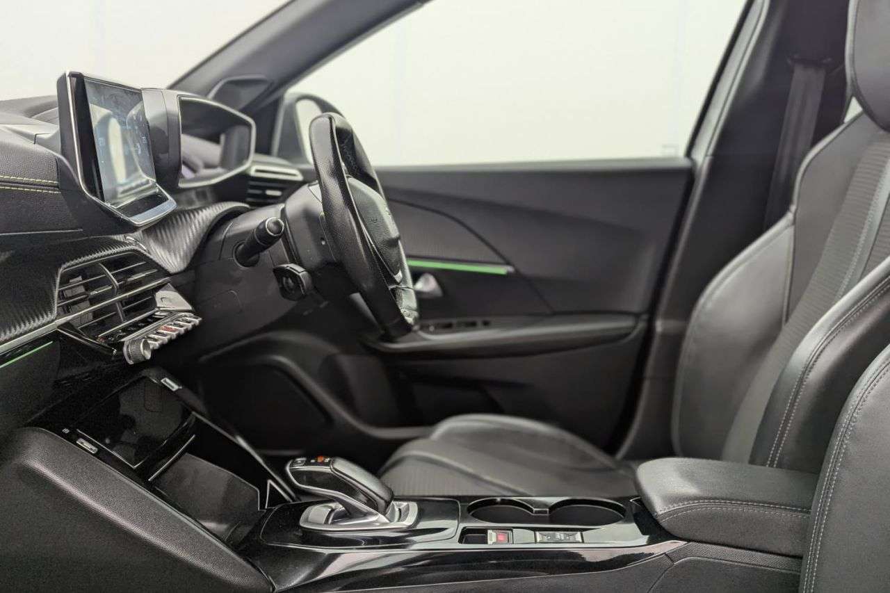 2021 PEUGEOT E-2008 2021 PEUGEOT E-2008