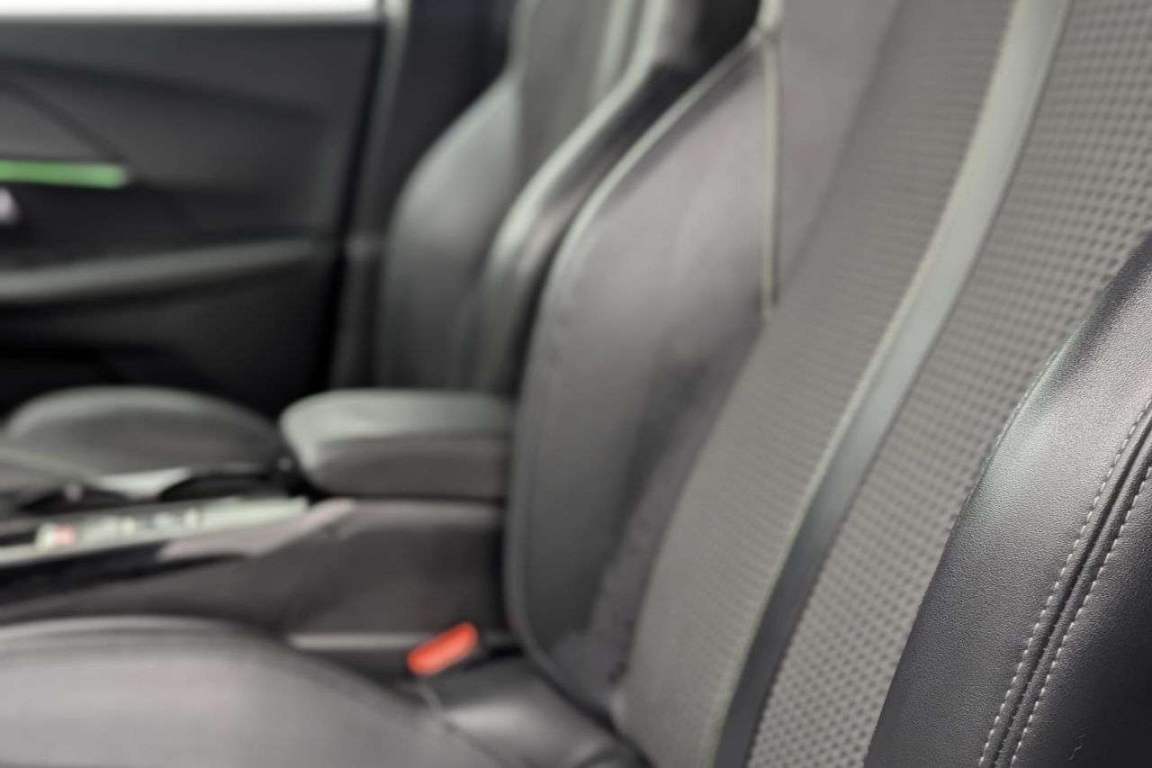 2021 PEUGEOT E-2008 2021 PEUGEOT E-2008