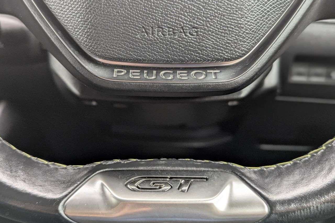 2021 PEUGEOT E-2008 2021 PEUGEOT E-2008