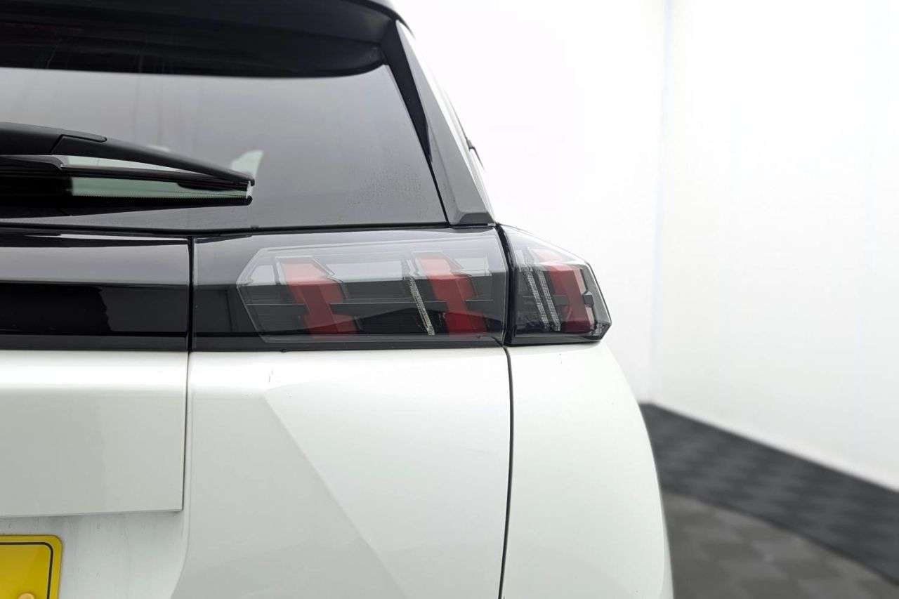 2021 PEUGEOT E-2008 2021 PEUGEOT E-2008