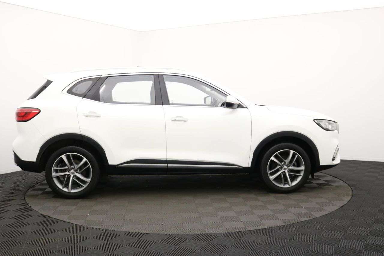 A 2022 MG MG HS 1.5 T-GDI Exclusive SUV 5dr Petrol Manual Euro 6 (s/s) (162 ps) Award Winni A 2022 MG MG HS 1.5 T-GDI Exclusive SUV 5dr Petrol Manual Euro 6 (s/s) (162 ps) Award Winni