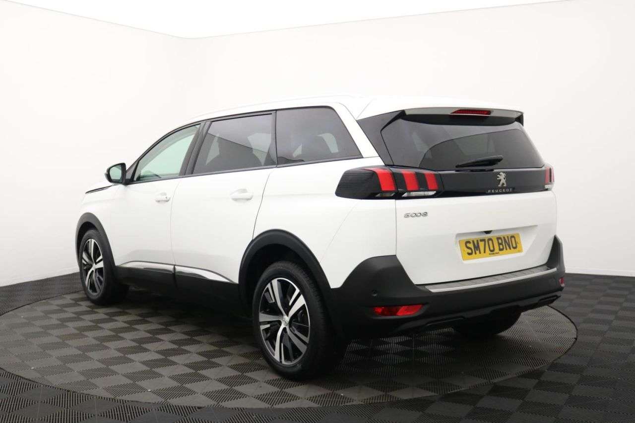 2020 PEUGEOT 5008 2020 PEUGEOT 5008